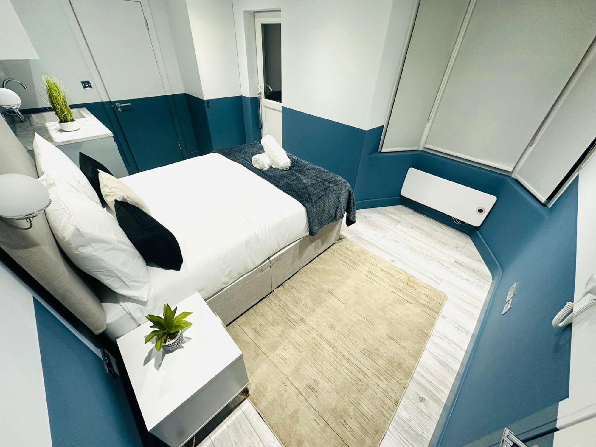 Pensiune Holly B Mini Great Location For Tourist!!! *