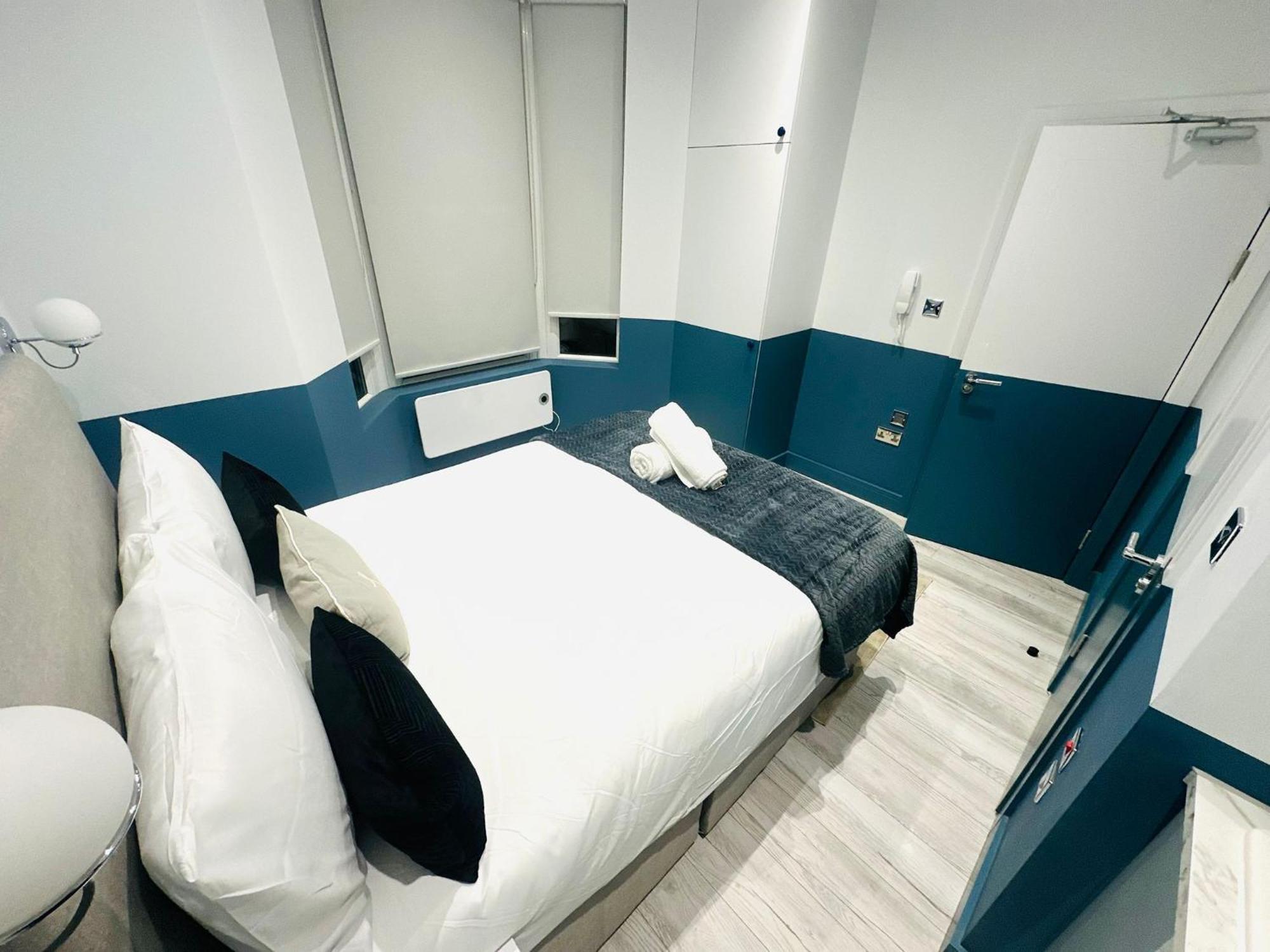 Pensiune Holly B Mini Great Location For Tourist!!! Londra